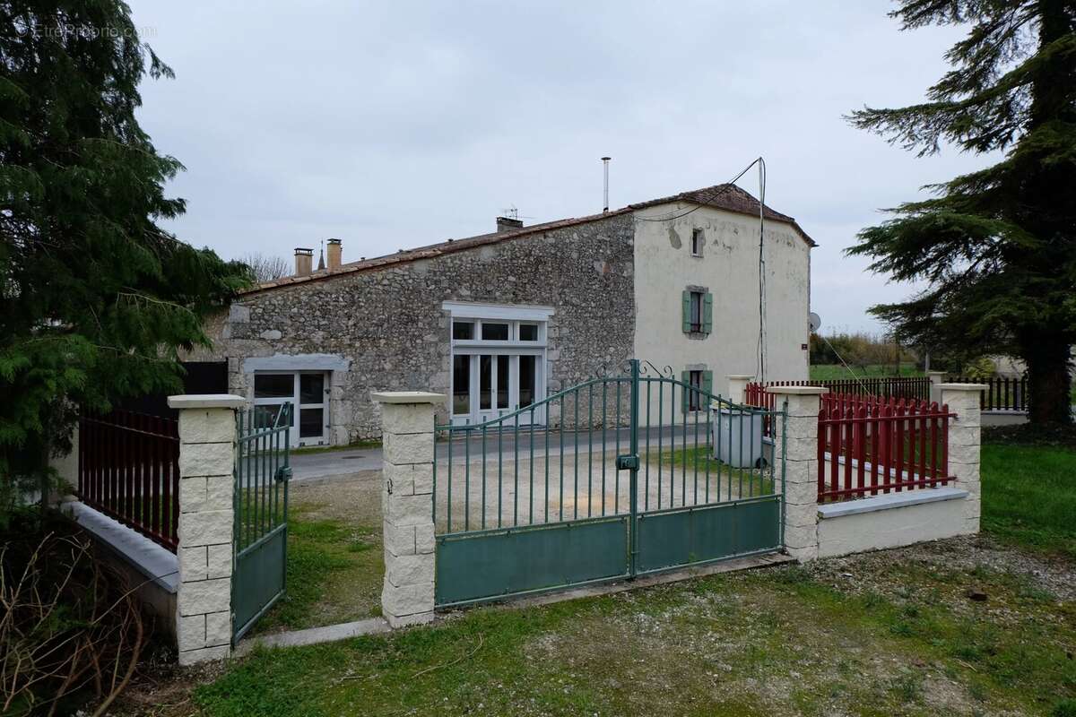 Maison à EYMET