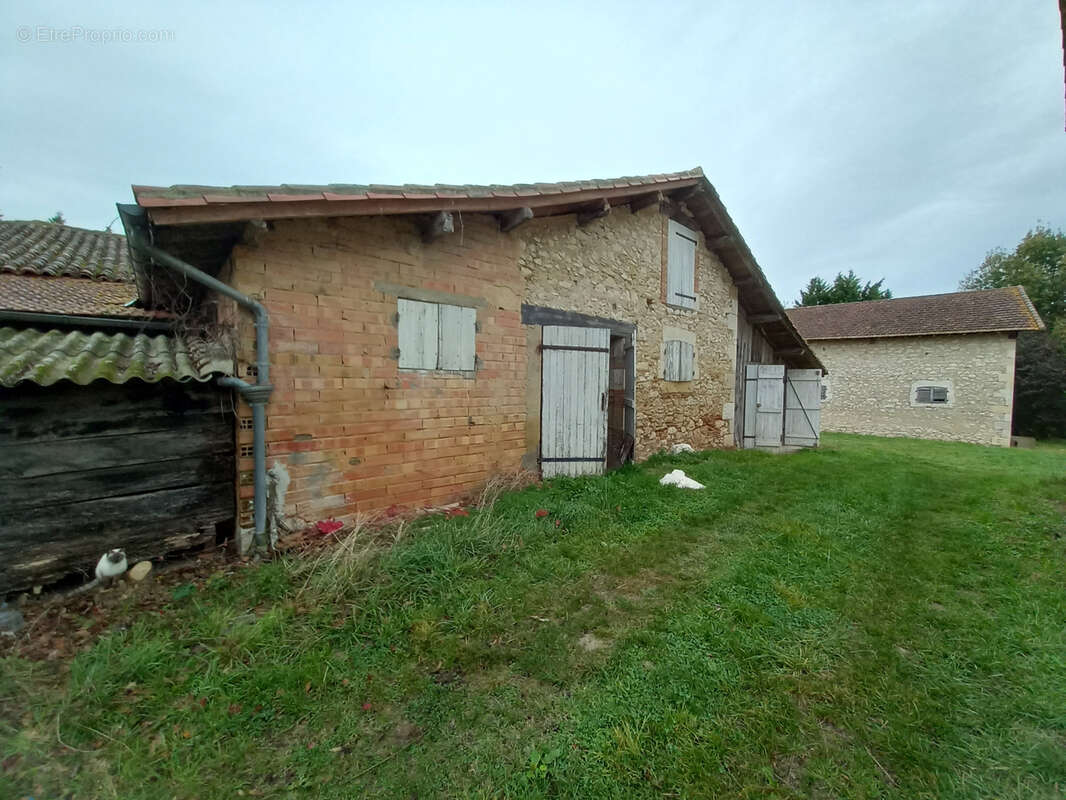 Maison à AUGNAX