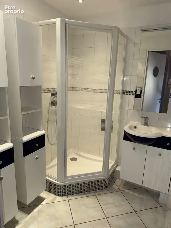 VILLEURBANNE   Quartier Cusset  Appartement T4   70 m2   Calme et Lumineux - photo 6