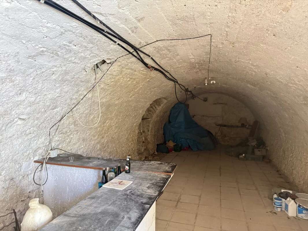 Maison à SAINTE-ANASTASIE-SUR-ISSOLE