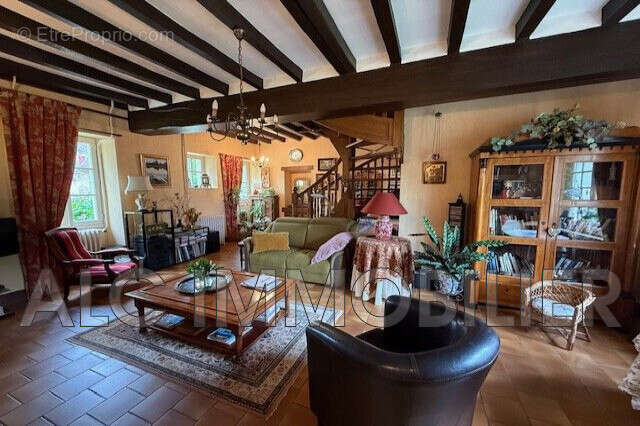 Maison à COURCERAULT
