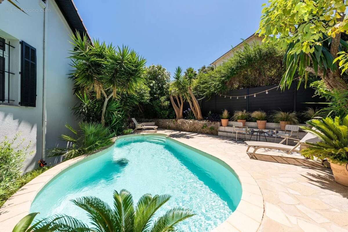 Le cannet - limite cannes - grande maison familiale renovee avec piscine - photo 9
