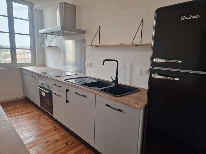 Maison à SAINT-JEAN-D'ANGELY