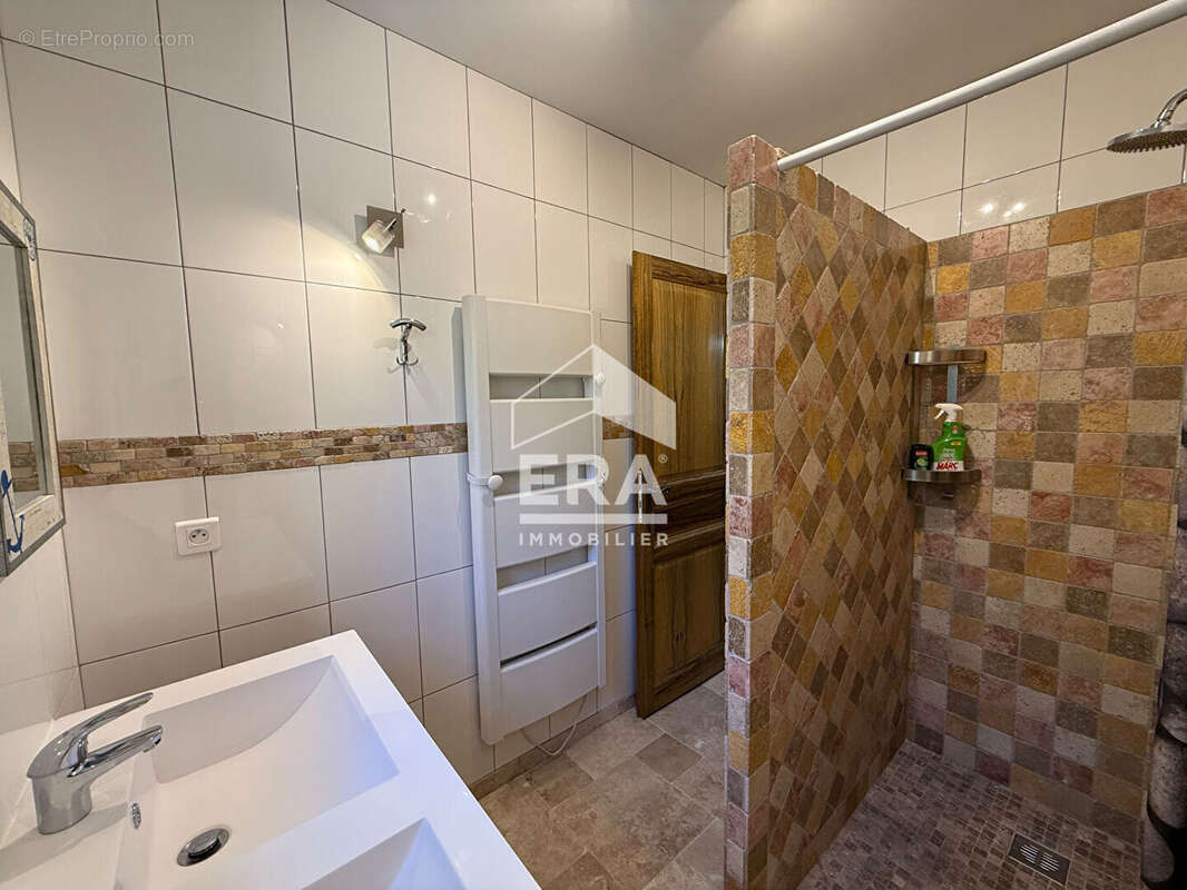 Maison à SAINT-MAXIMIN-LA-SAINTE-BAUME