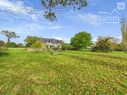 Maison à BOURG-DES-COMPTES