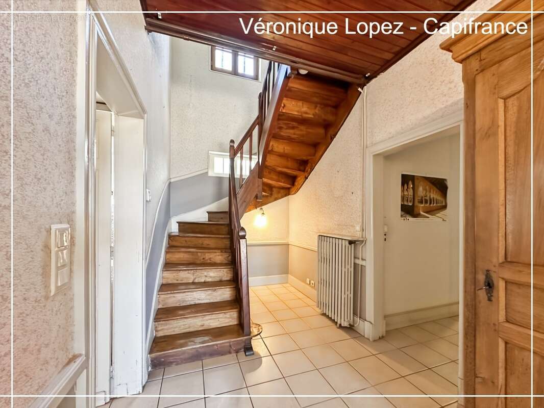 Agen, à seulement 6kms, authentique maison en pierre de 203m² avec grand terrain, garage et cave - photo 9
