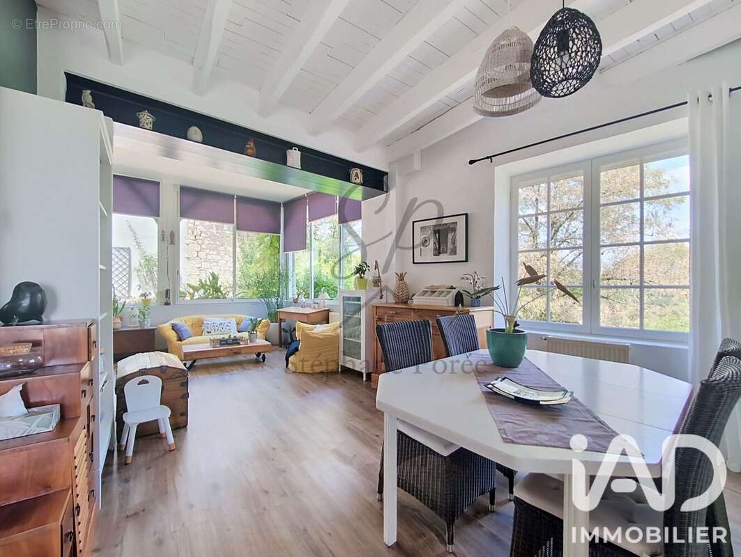 Maison 170 m² à Puylaroque  - photo 6
