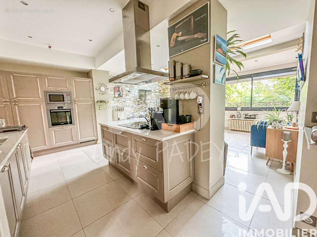 Photo 9 - Maison à LIVRY-GARGAN