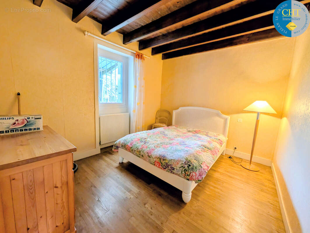 Maison à MONTENEUF