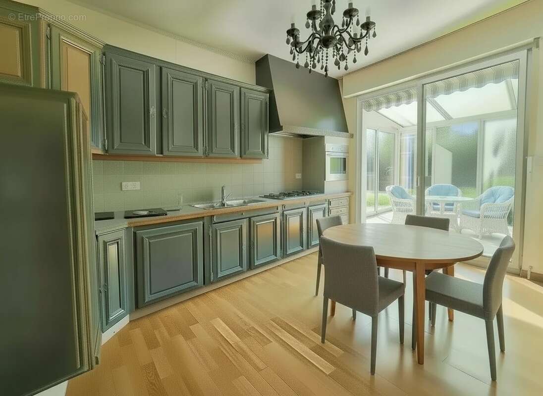 Maison 235 m² à Joue-Les-Tours  - photo 7