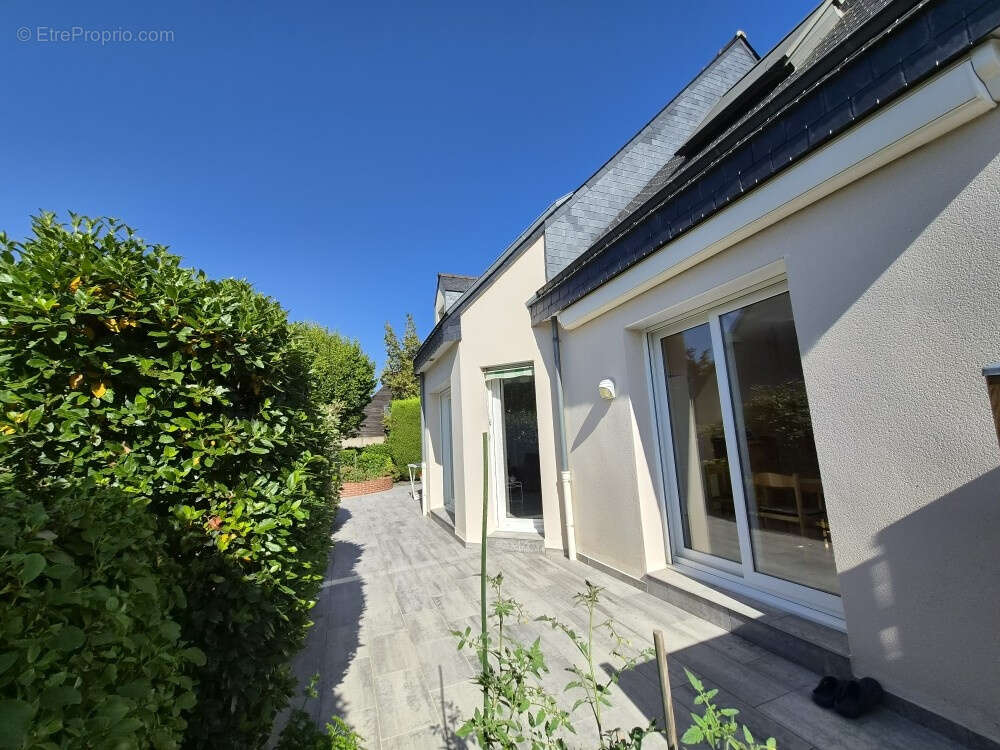 Maison à VERN-SUR-SEICHE
