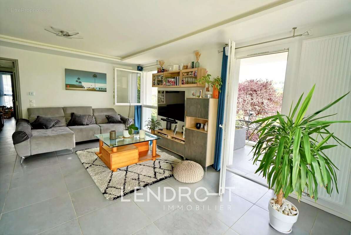 MARCELLAZ ALBANAIS - Confortable et lumineux 4 pièces avec  terrasse de 21 m2 - photo 3