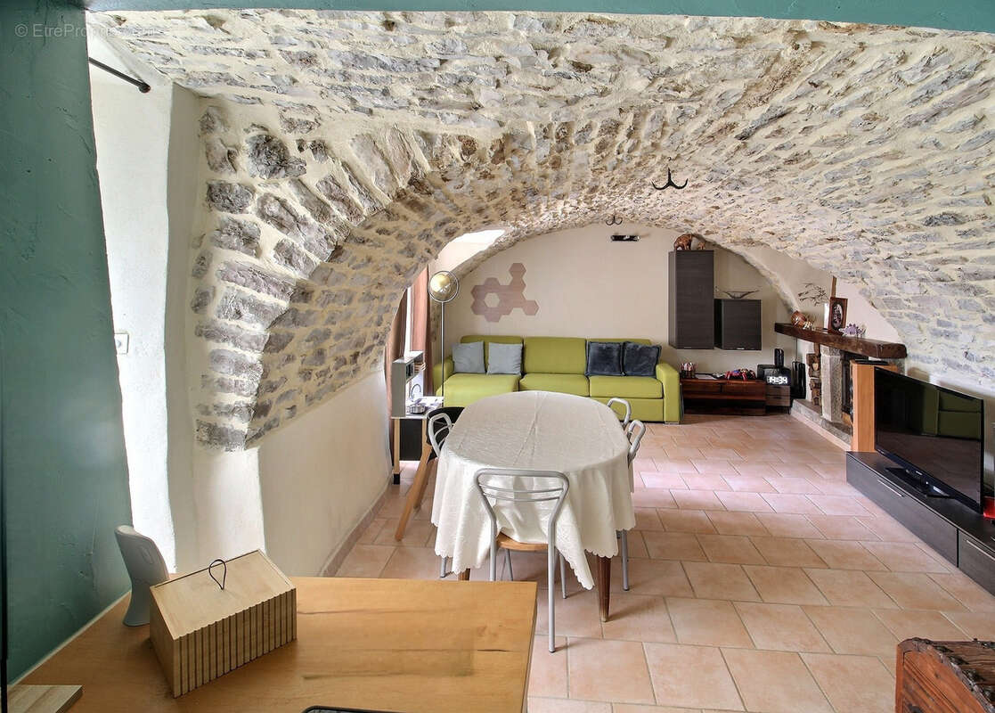 Maison à CAUSSE-DE-LA-SELLE