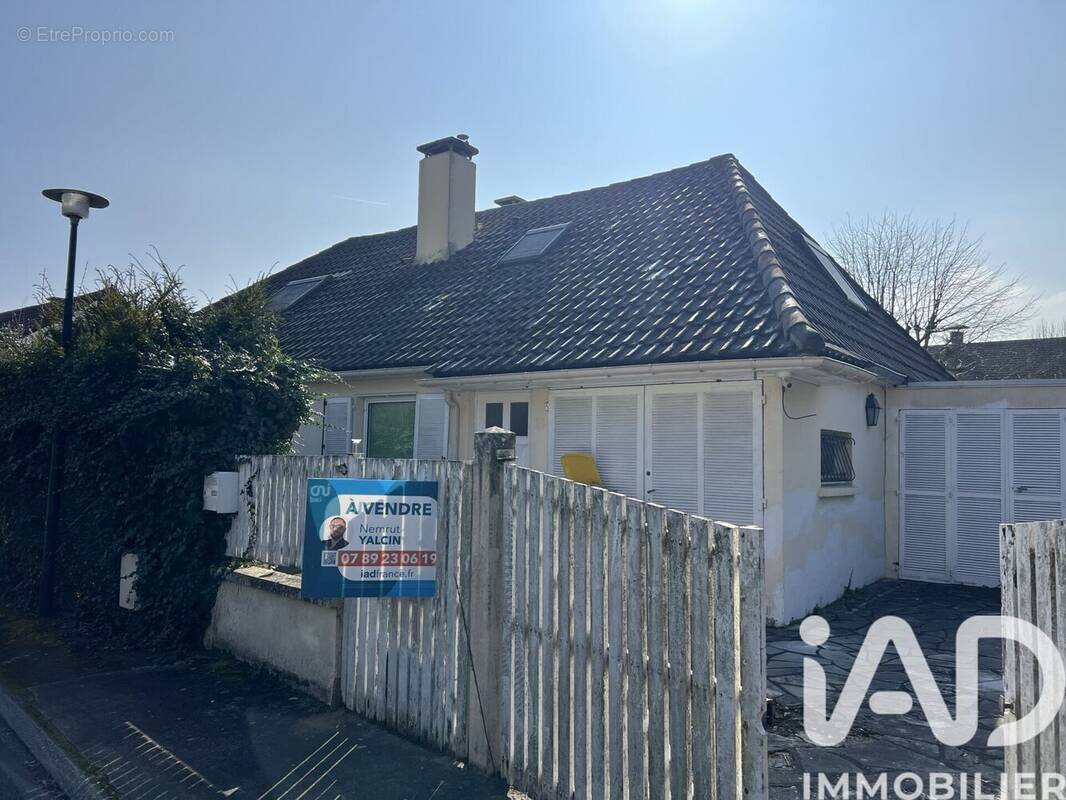 Photo 1 - Maison à L'ISLE-ADAM