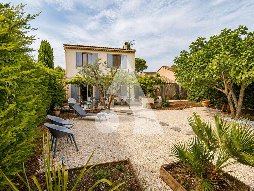 Maison à PERTUIS