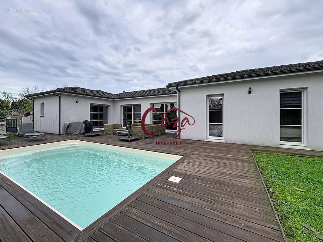 Maison à FARGUES-SAINT-HILAIRE