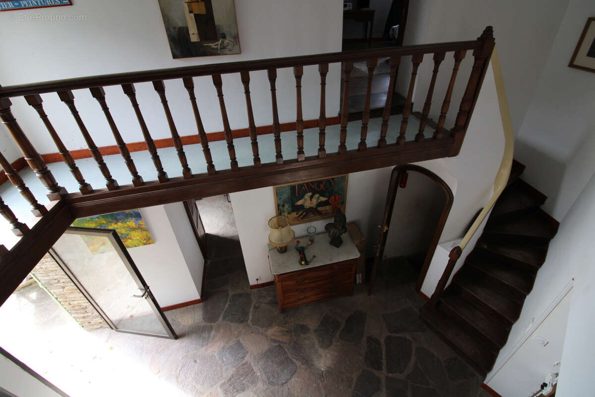 Maison à COLOMBIERES-SUR-ORB