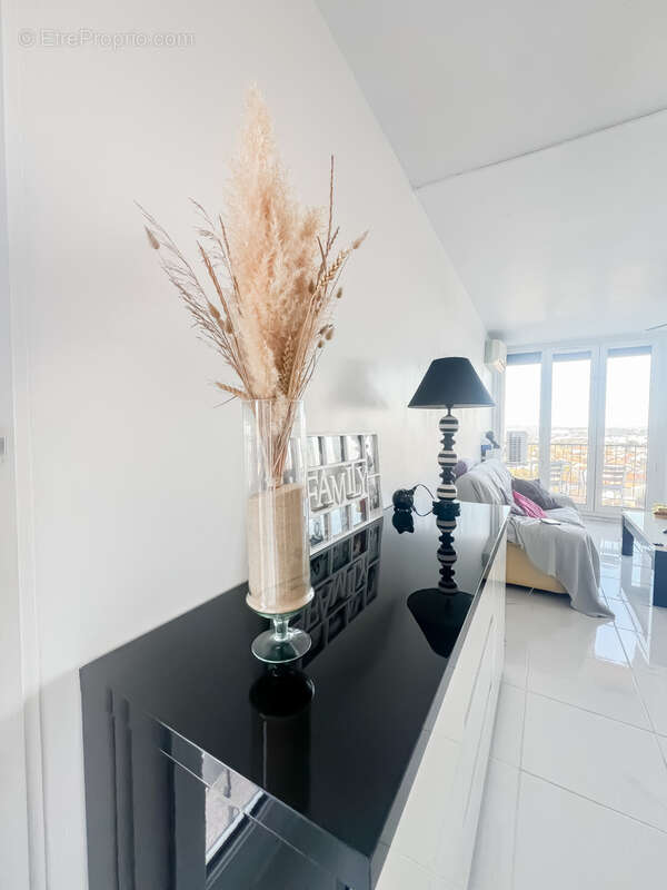 Appartement à PORT-DE-BOUC