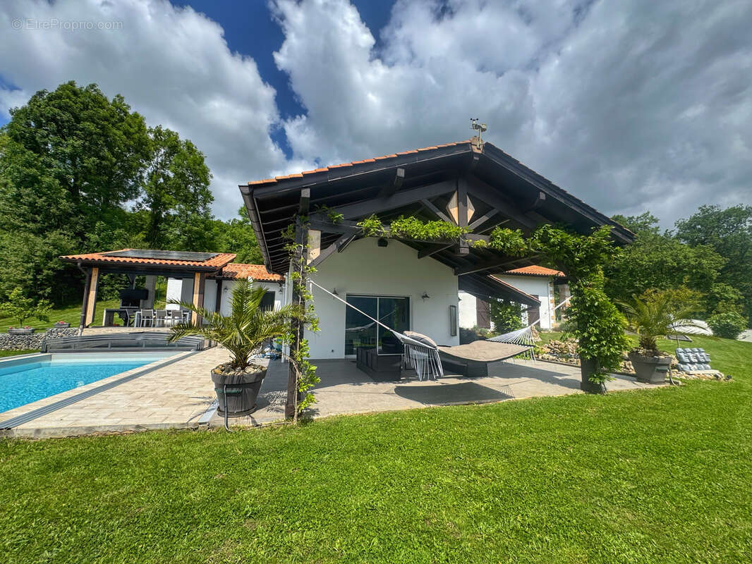 Maison à SAINT-JEAN-PIED-DE-PORT