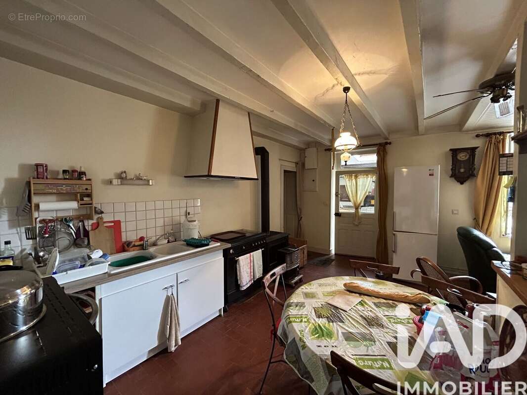 Maison 96 m² à Neuilly-En-Dun  - photo 6