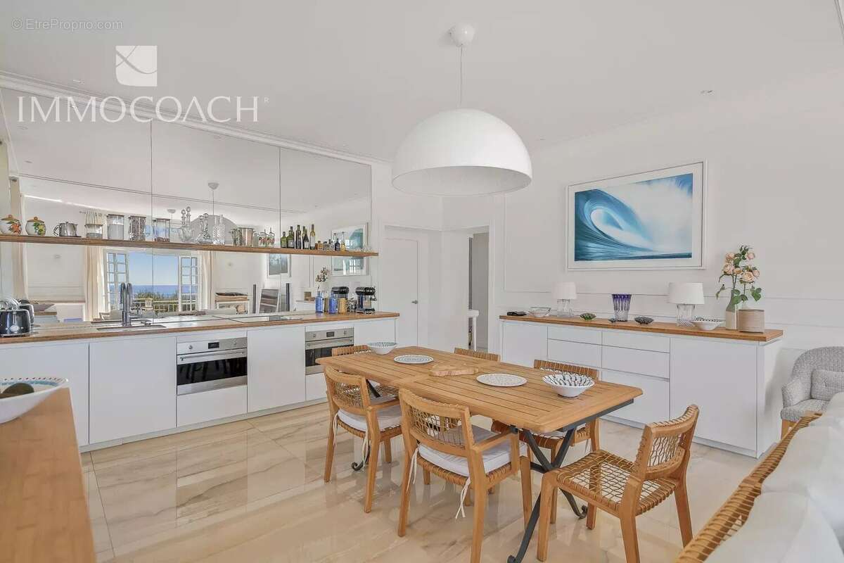 Appartement à HYERES