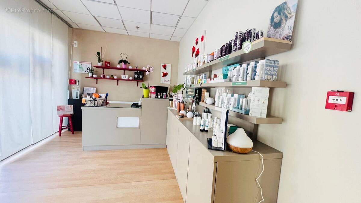 Commerce à COLOMIERS