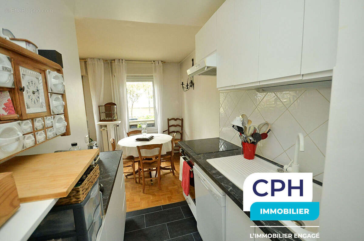 Appartement à PARIS-12E