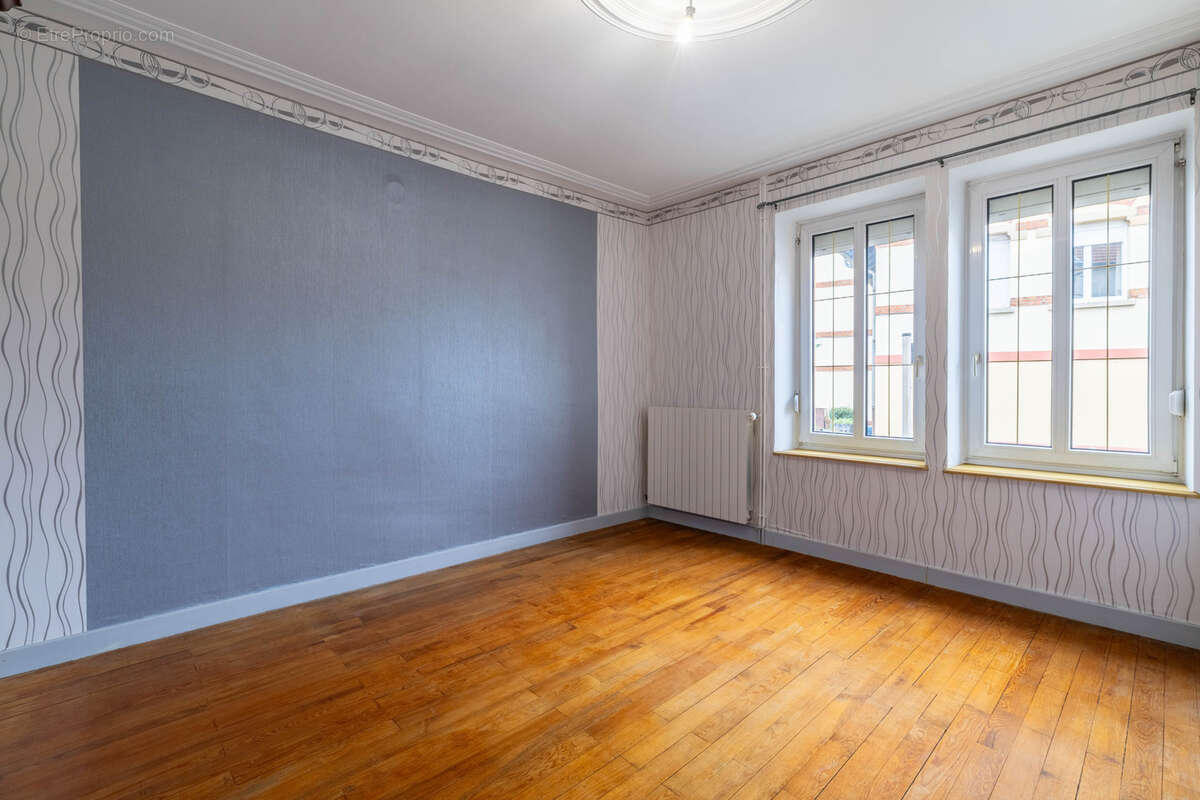 Maison à SAINTE-MARIE-AUX-CHENES