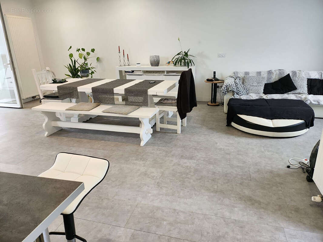 Maison à SAINT-ANDRE-DE-CUBZAC