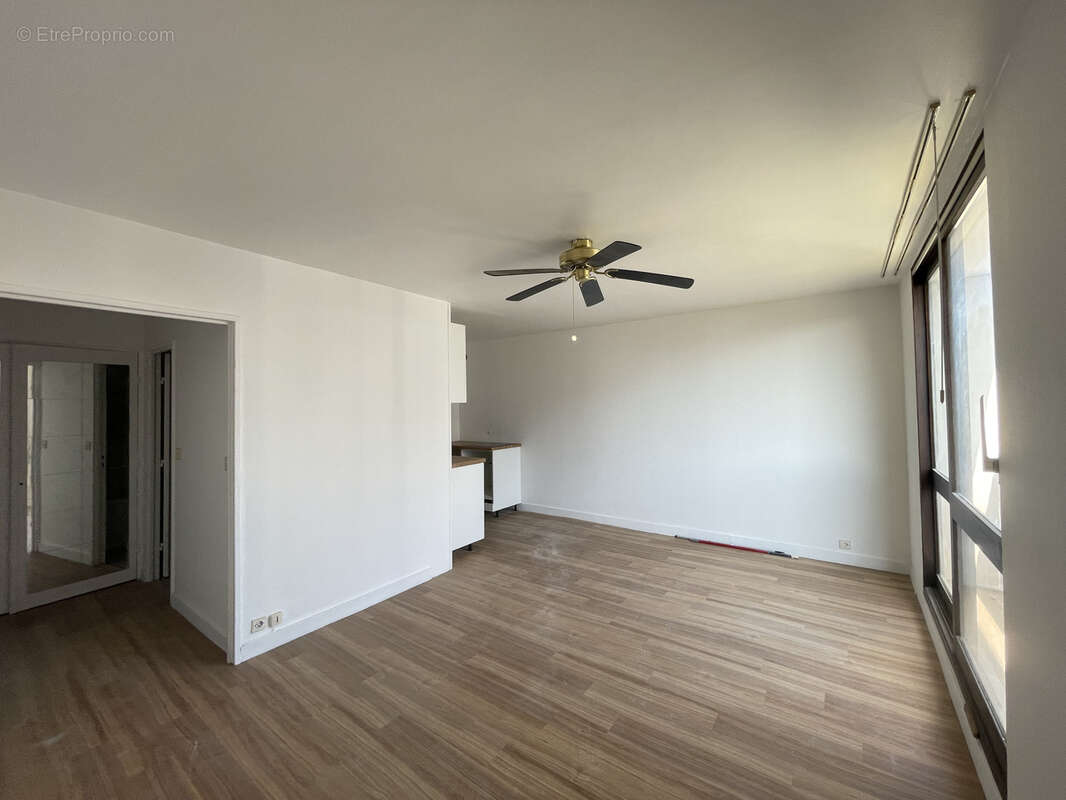Appartement à PARIS-12E