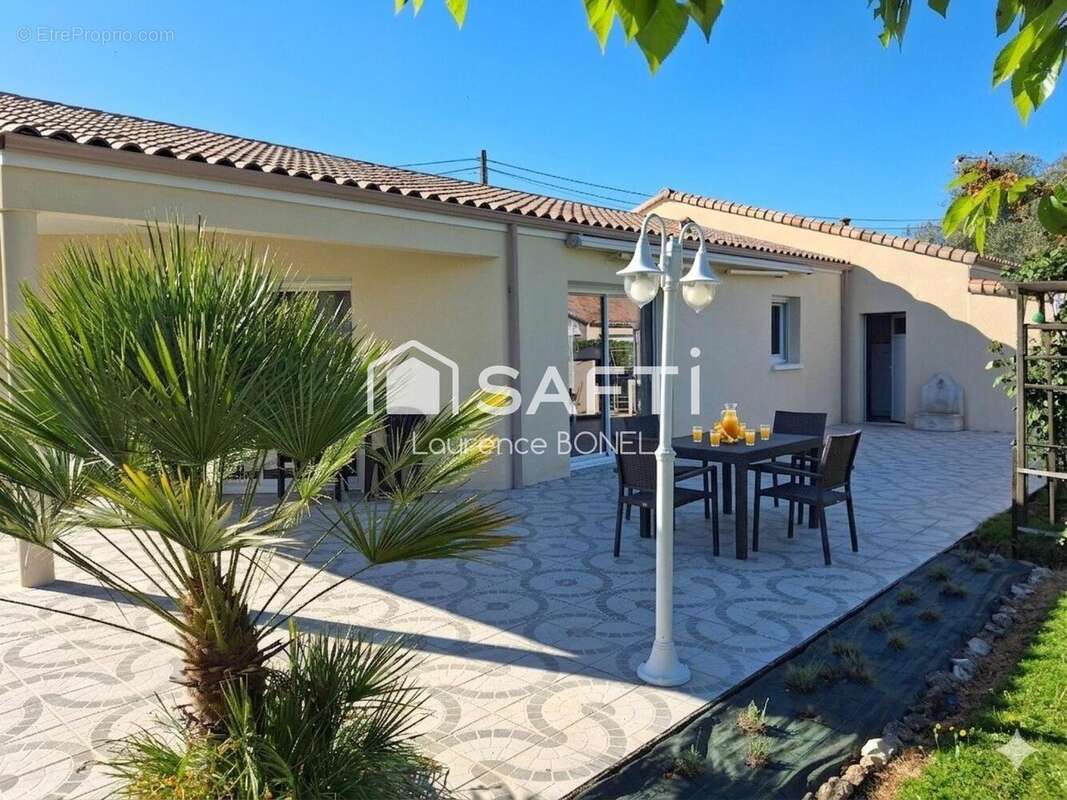 Photo 2 - Maison à AIFFRES