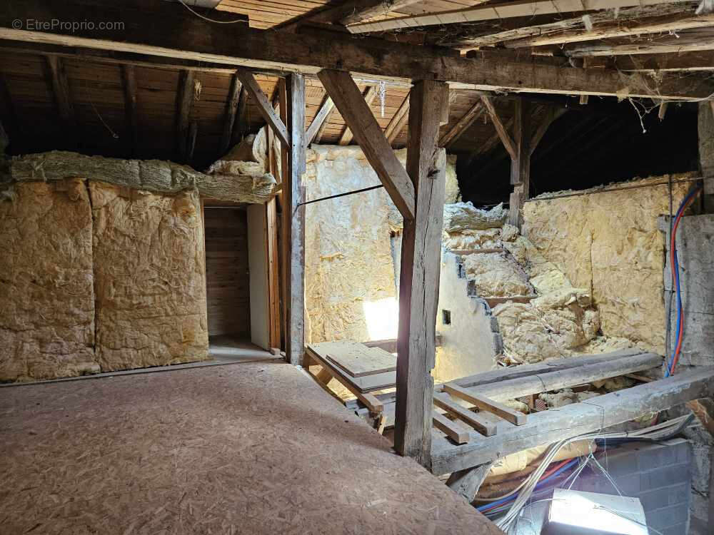 Maison à GRANDVILLERS