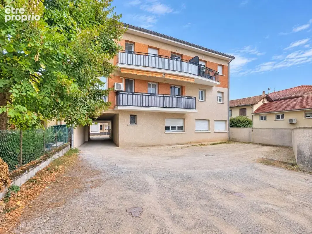 Appartement - 2 Chambres - Cave - 1 Place de stationnement privative - Balcon - Jolie vue dégagée - Proche commerces - photo 14
