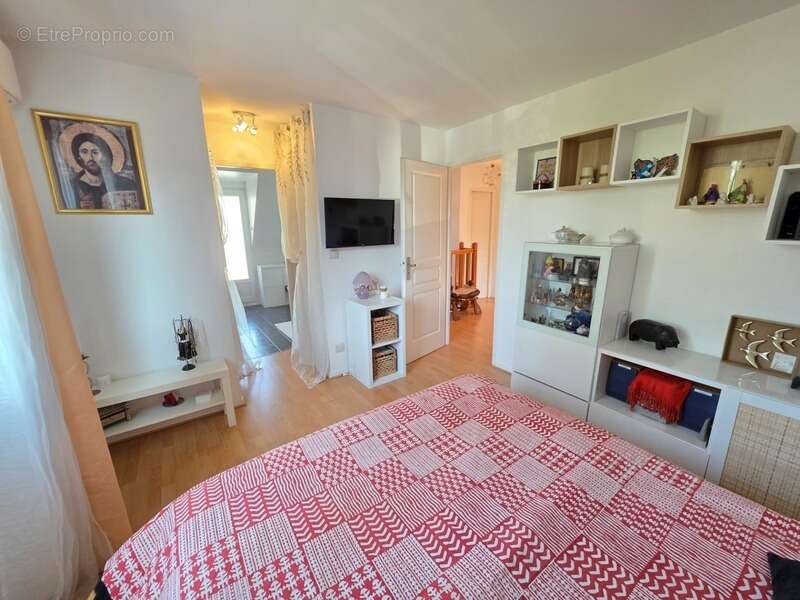 Maison à LA CELLE-SAINT-CLOUD