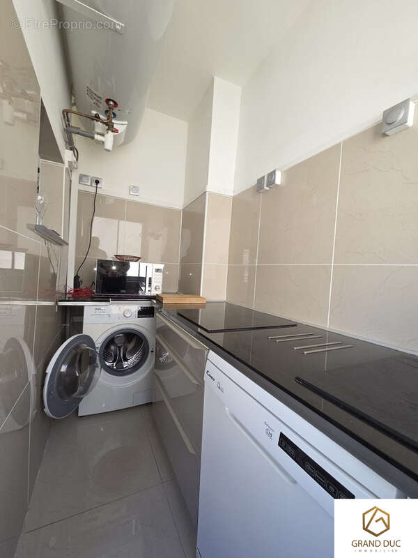 Appartement à MARSEILLE-2E