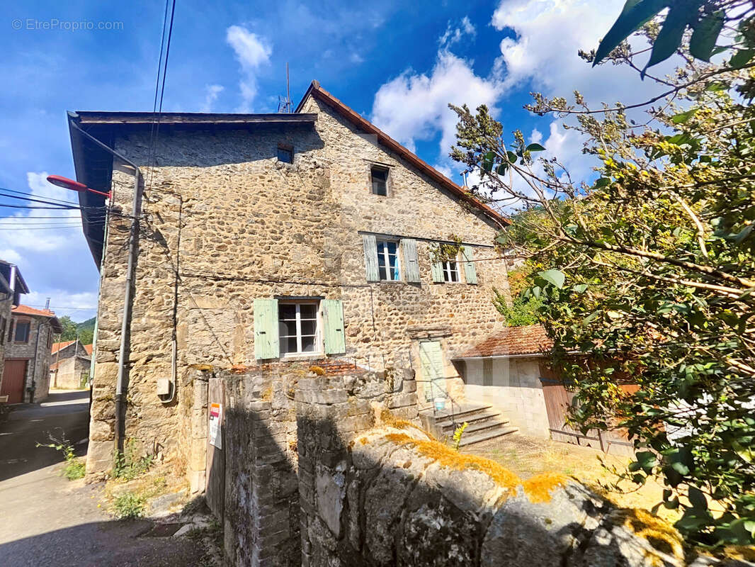Maison à VOCANCE