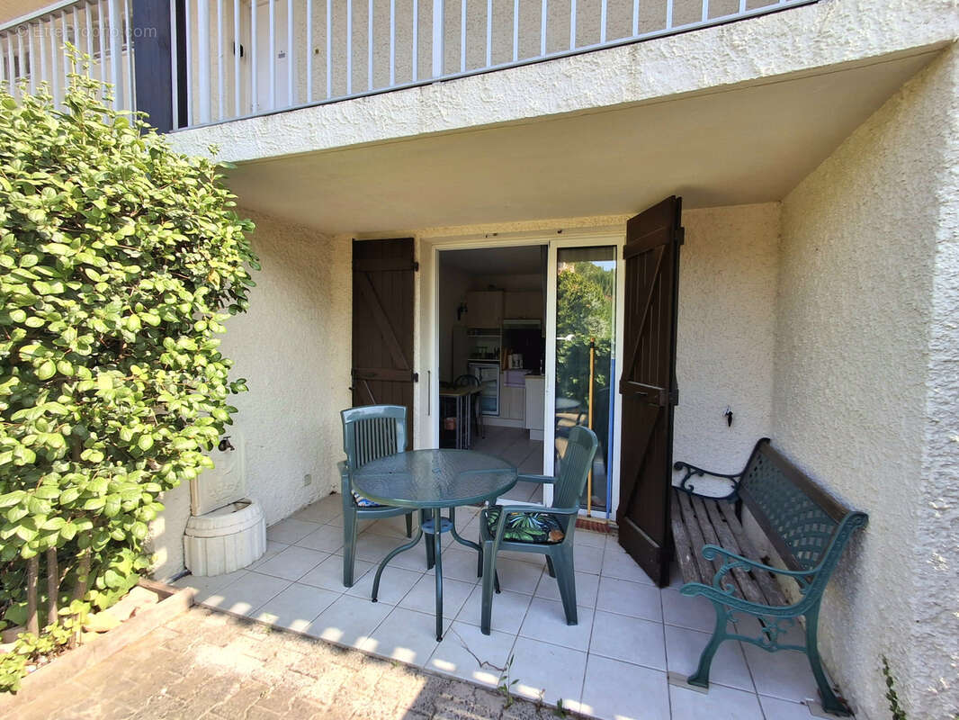 Appartement à SAINT-CYR-SUR-MER