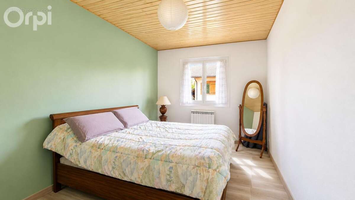 Maison à CRANVES-SALES