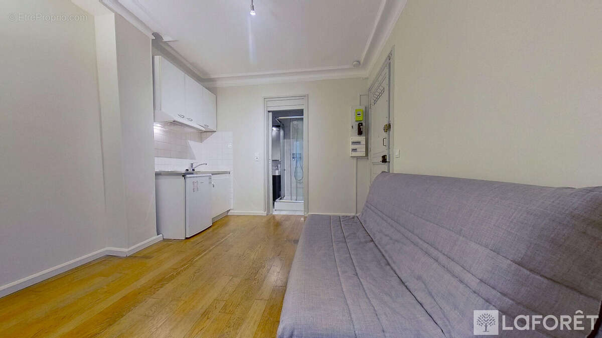Appartement à PARIS-17E