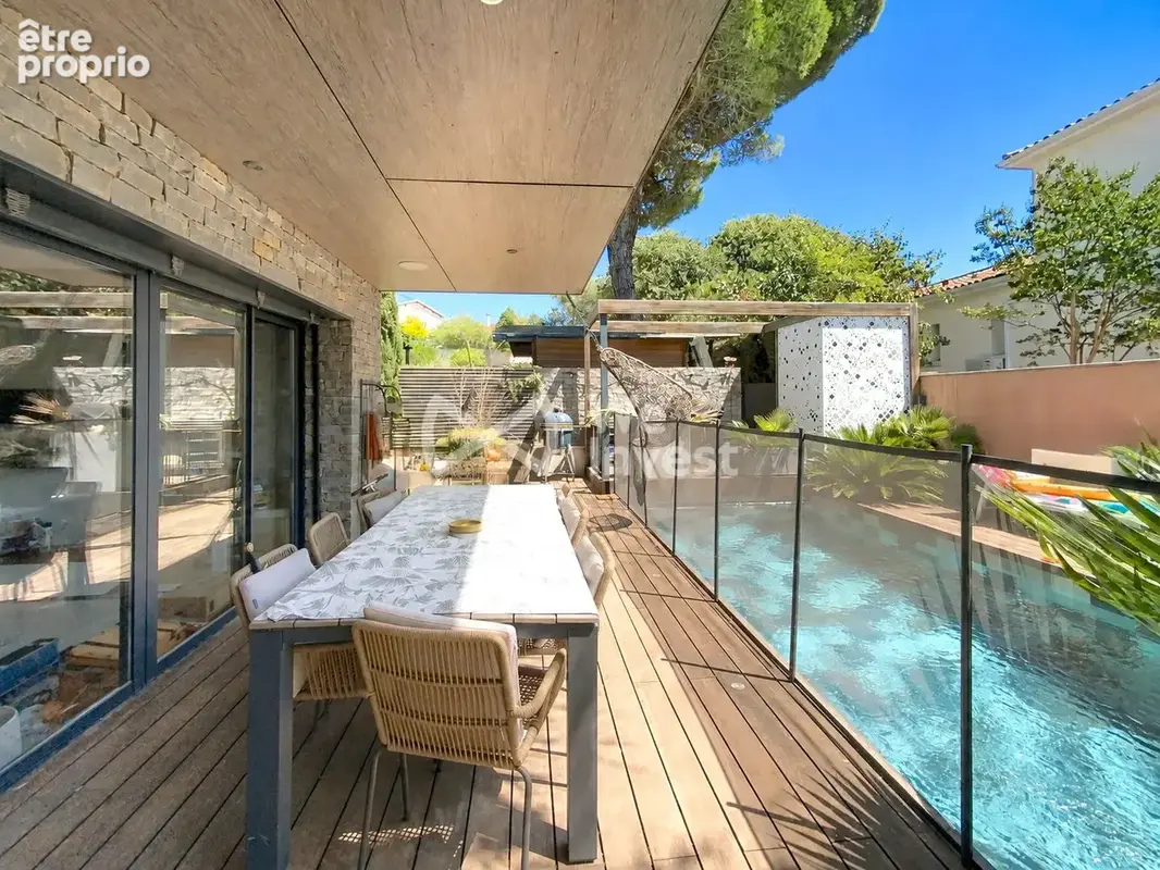 Maison 174 m² à Saint-Jean-De-Vedas  - photo 2