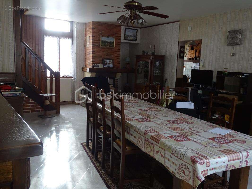 Appartement à COULLONS