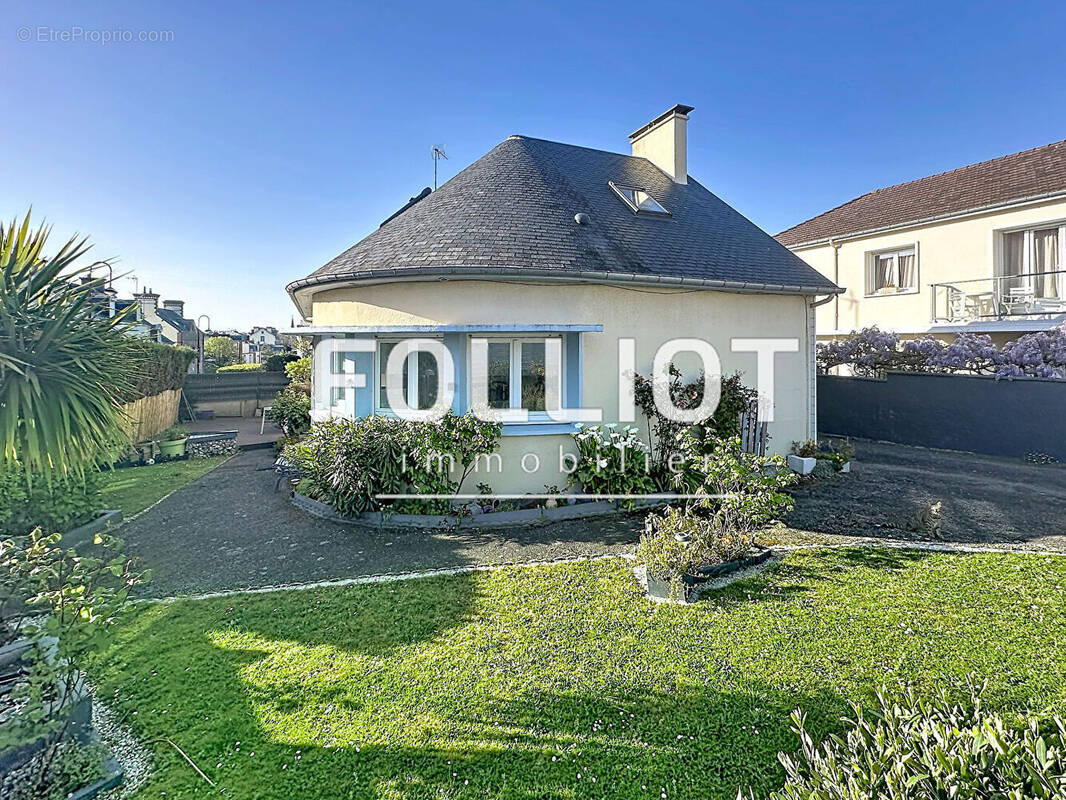 Maison 5 pièces à vendre à Saint-Pair-sur-Mer - Confort et tranquillité - photo 1