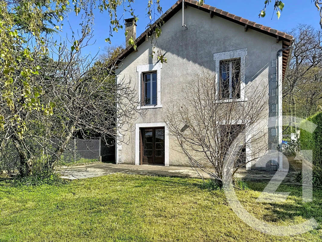Maison 110 m² à L'isle-D'espagnac  - photo 9