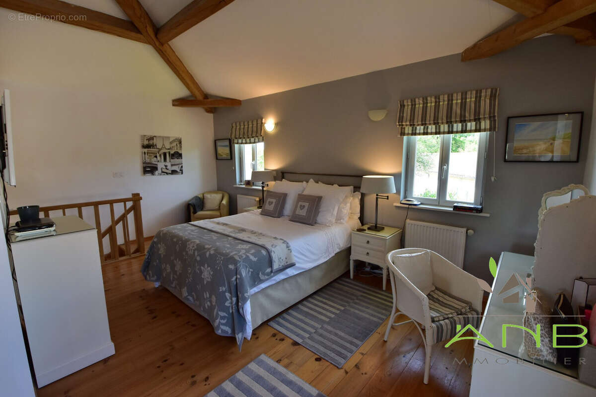 Maison à BUSSIERE-BADIL