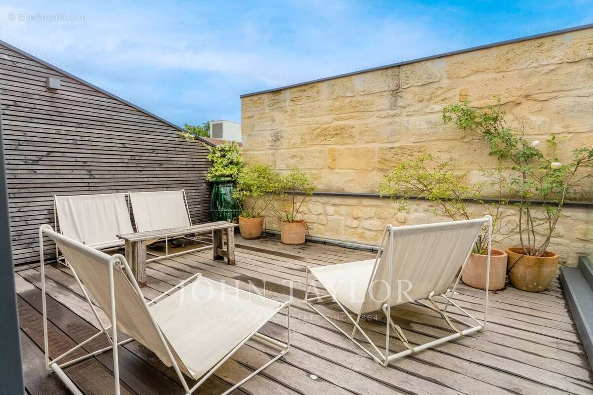 Appartement à BORDEAUX