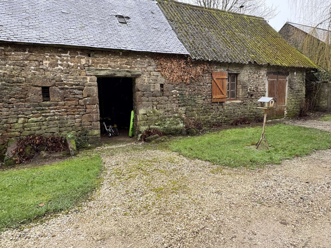 Maison à SAINT-AUBIN-FOSSE-LOUVAIN