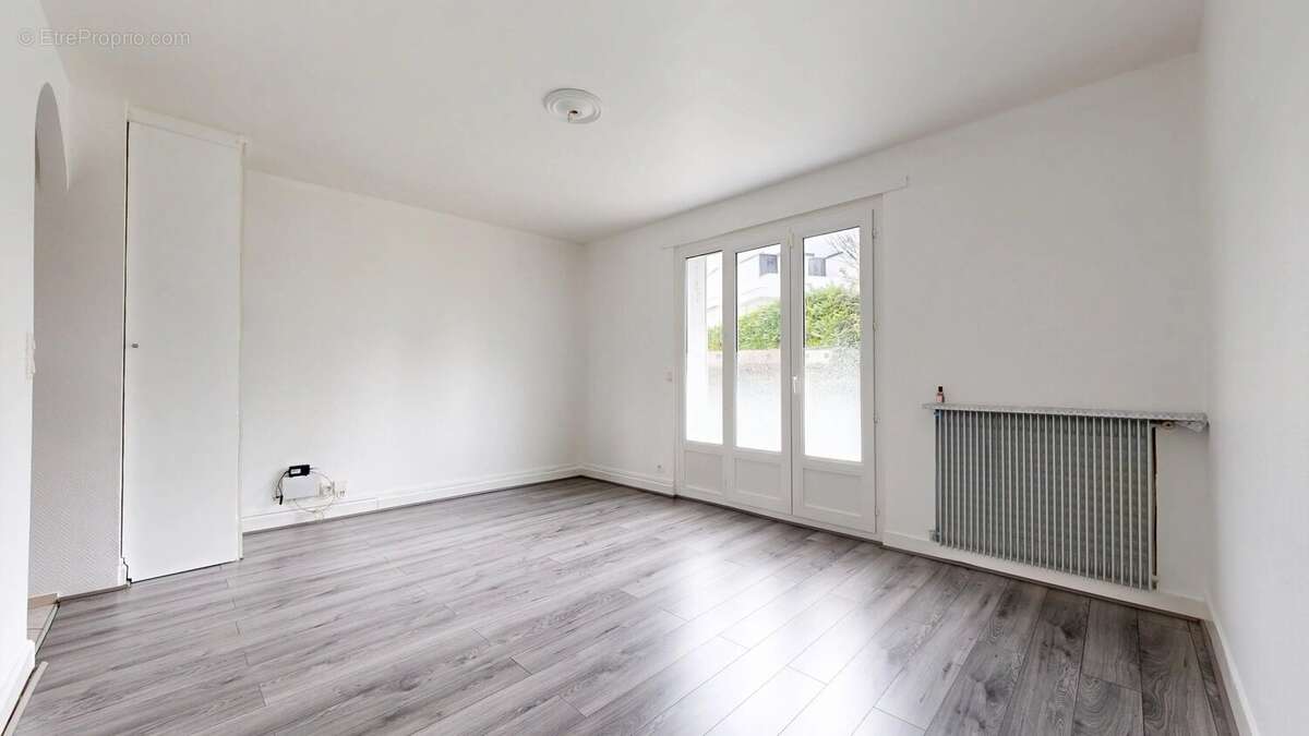 Appartement à LE RAINCY