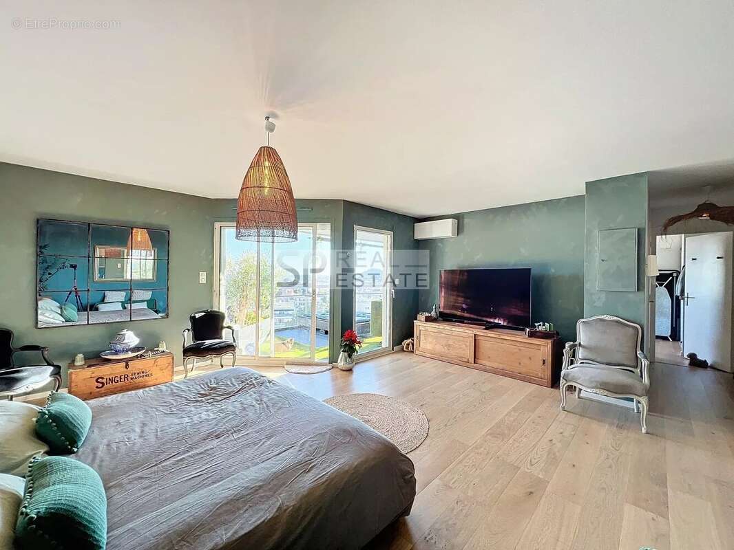 Appartement à LE CANNET