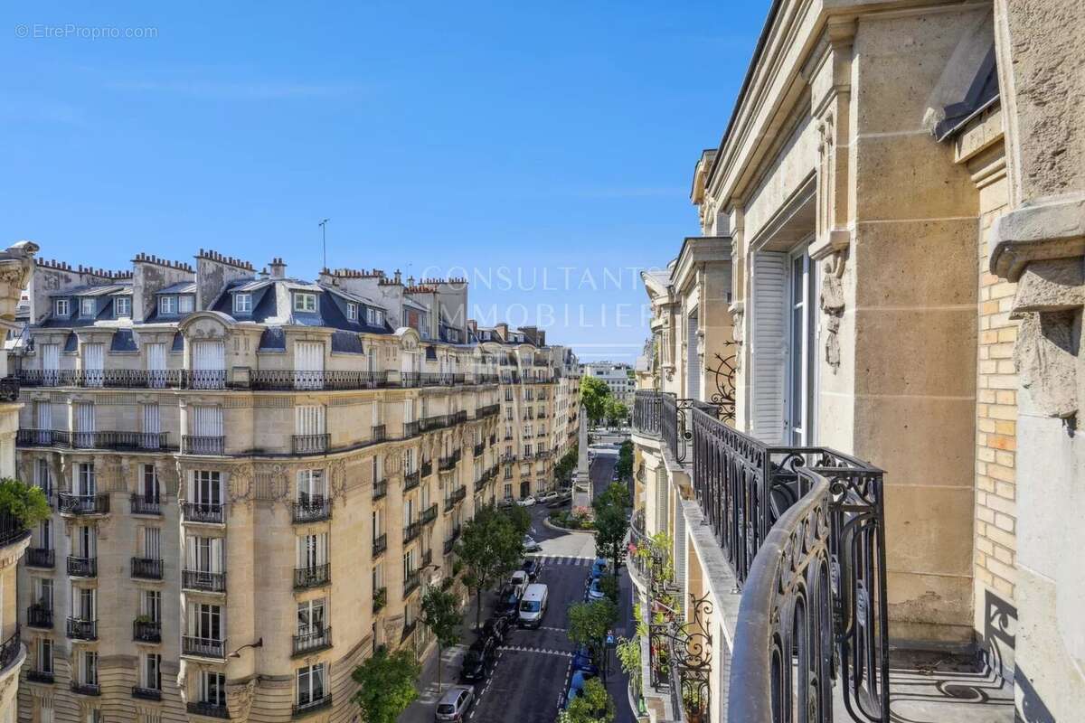 Appartement à NEUILLY-SUR-SEINE
