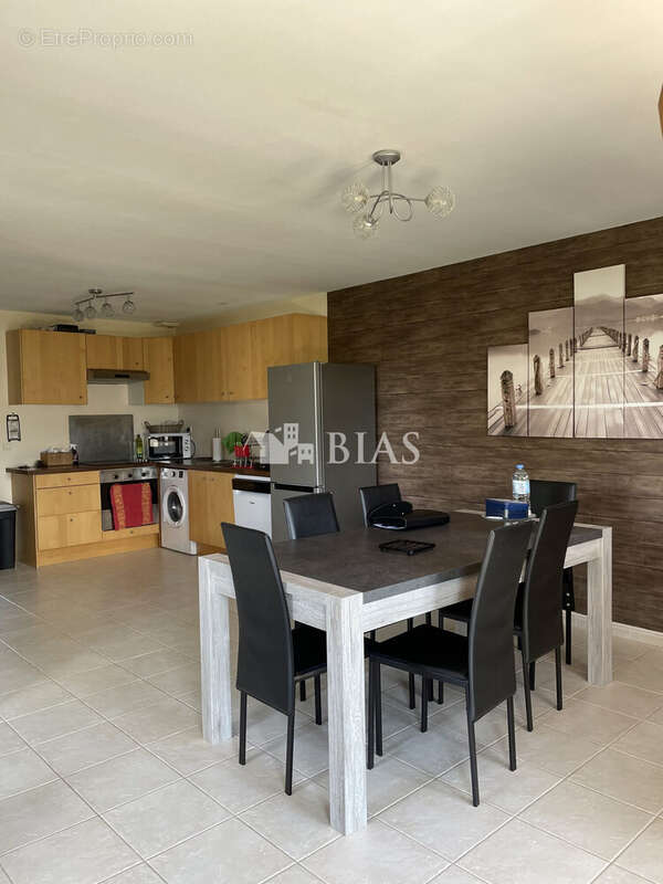 Appartement à EQUEMAUVILLE